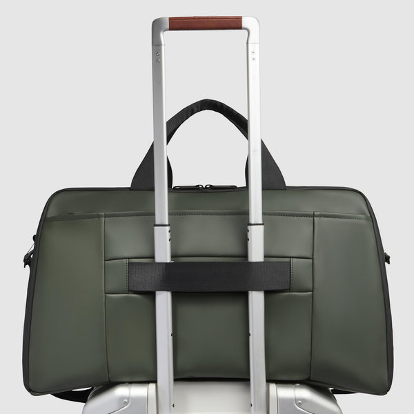 Water resistant duffel bag