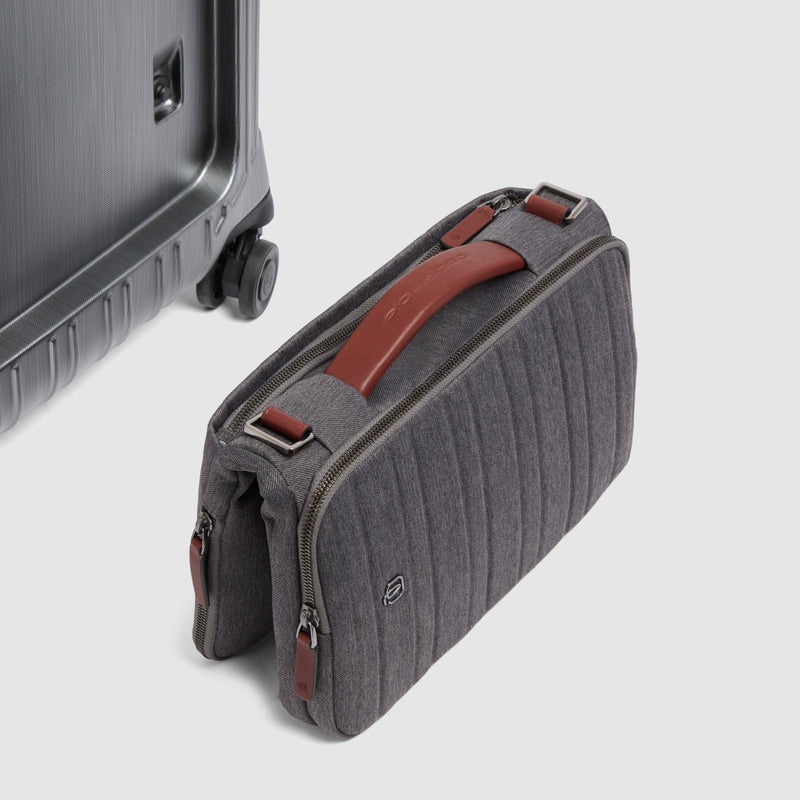 Valise cabine avec panneau avant pour ordinateur