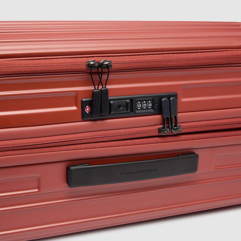 Medium size, 4 wheel suitcase with dual opening