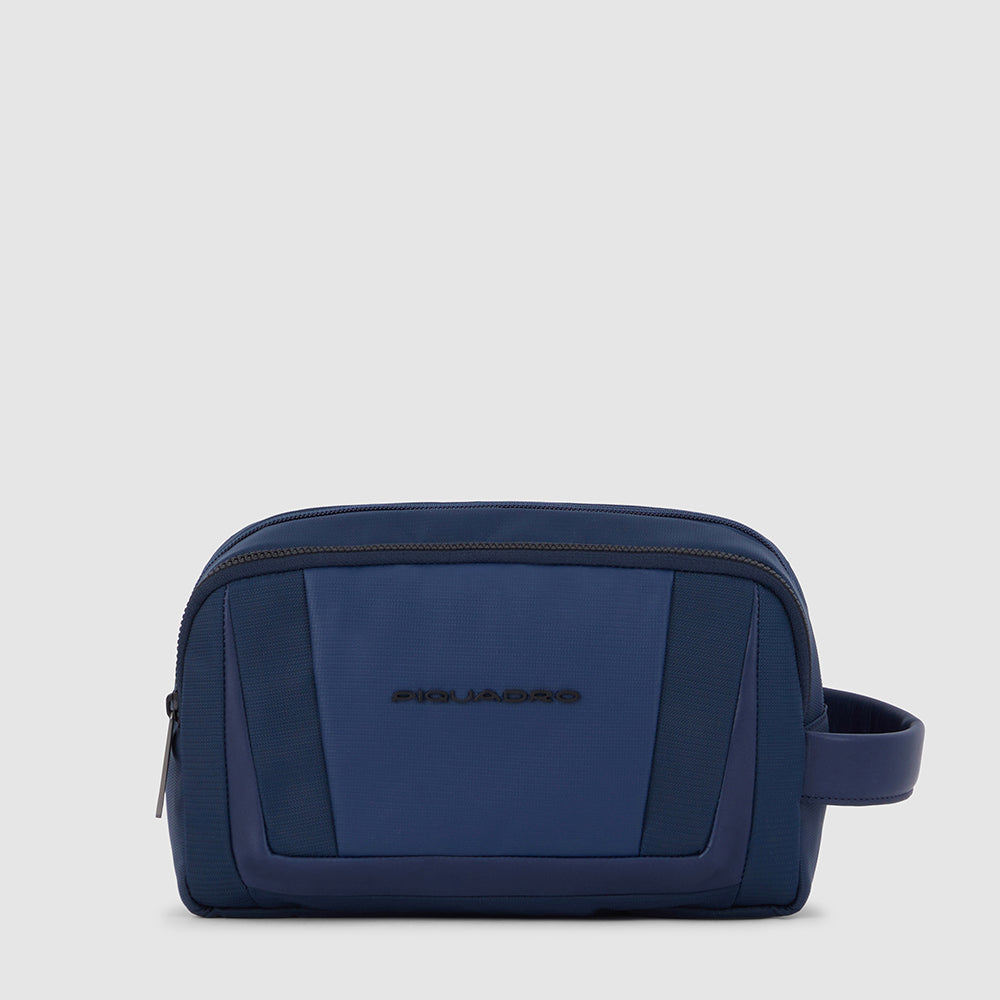 Toiletry bag in recycled fabric