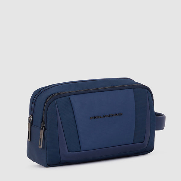 Toiletry bag in recycled fabric