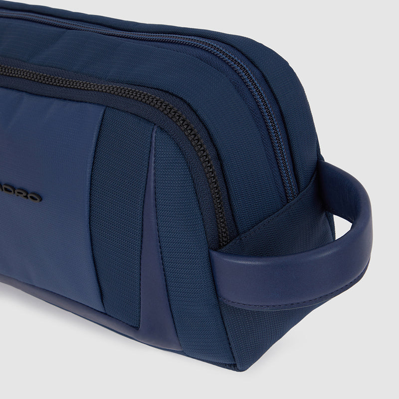 Toiletry bag in recycled fabric