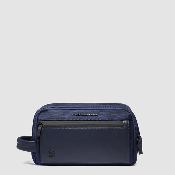Toiletry bag in recycled fabric