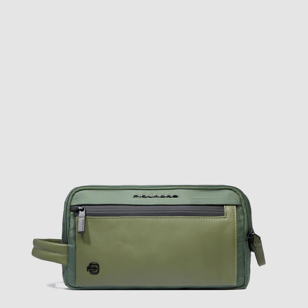 Toiletry bag in recycled fabric