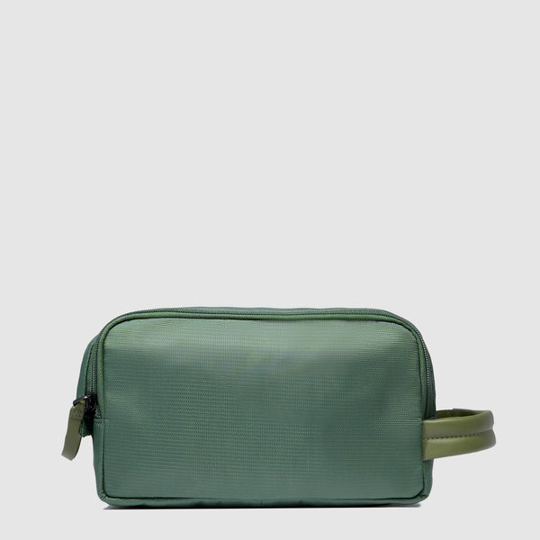 Toiletry bag in recycled fabric