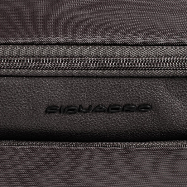 Toiletry bag in recycled fabric