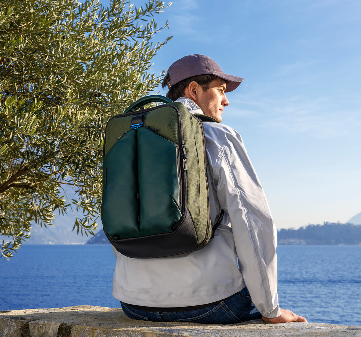 メモ パリス トラベル レザー ケース デニムブルーシャグリーン Piquadro official Website and Online Shop | Shop Piquadro
