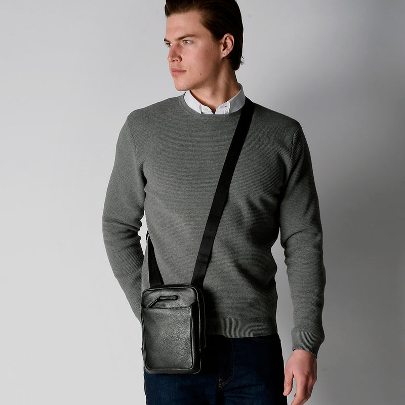Organised pocket cross-body bag
