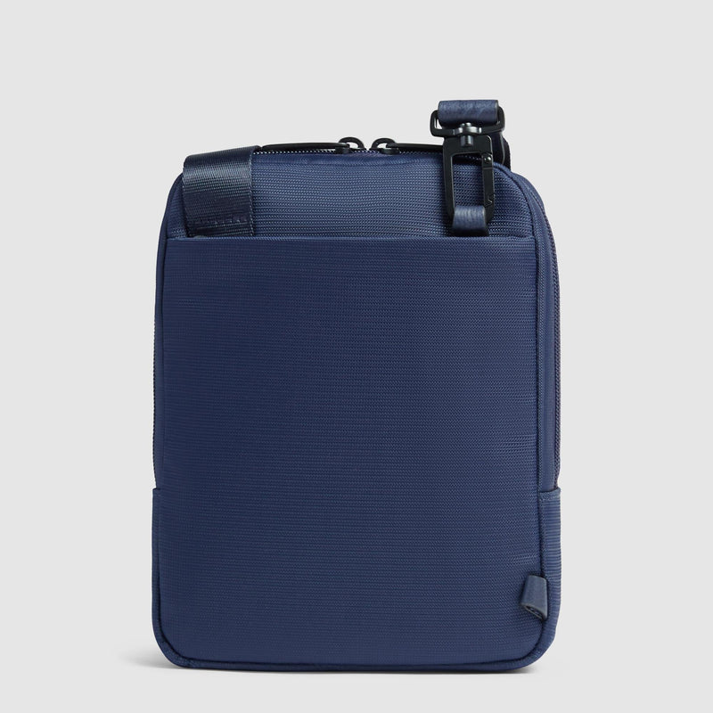 Men's crossbody bag in recycled fabric