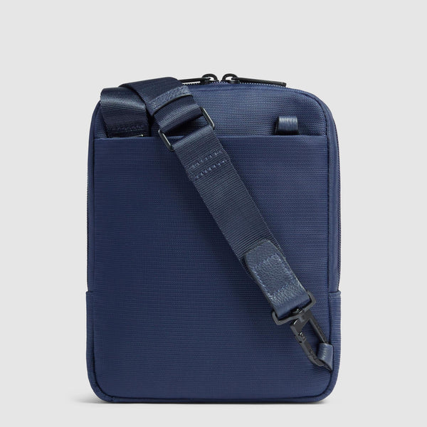 Men's crossbody bag in recycled fabric