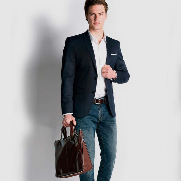 Expandable, slim laptop bag 15,6"