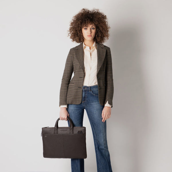 Expandable, slim laptop bag 15,6"