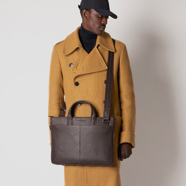 Expandable, slim laptop bag 15,6"