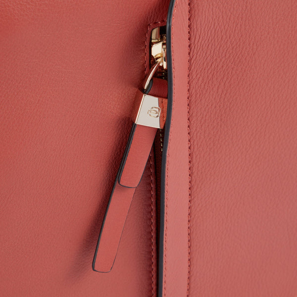 Slim, women's laptop bag 15,6" - 5