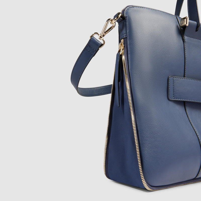 Schmale Damen Laptoptasche 15,6" 