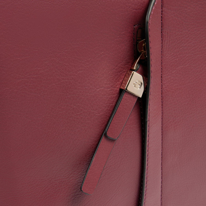 Schmale Damen Laptoptasche 15,6" 