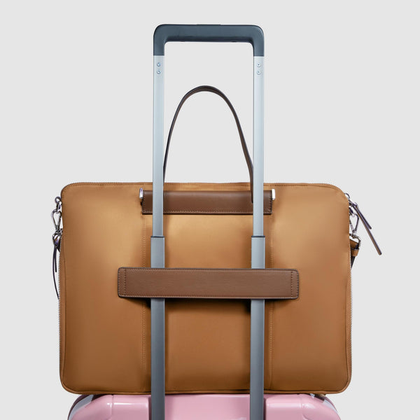 Slim, women's laptop bag 15,6"