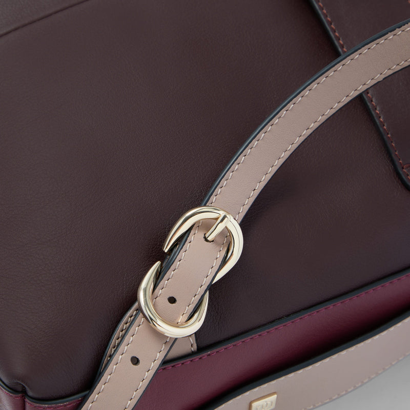 Women's Leather Laptop Backpack 14" with iPad® Compartment