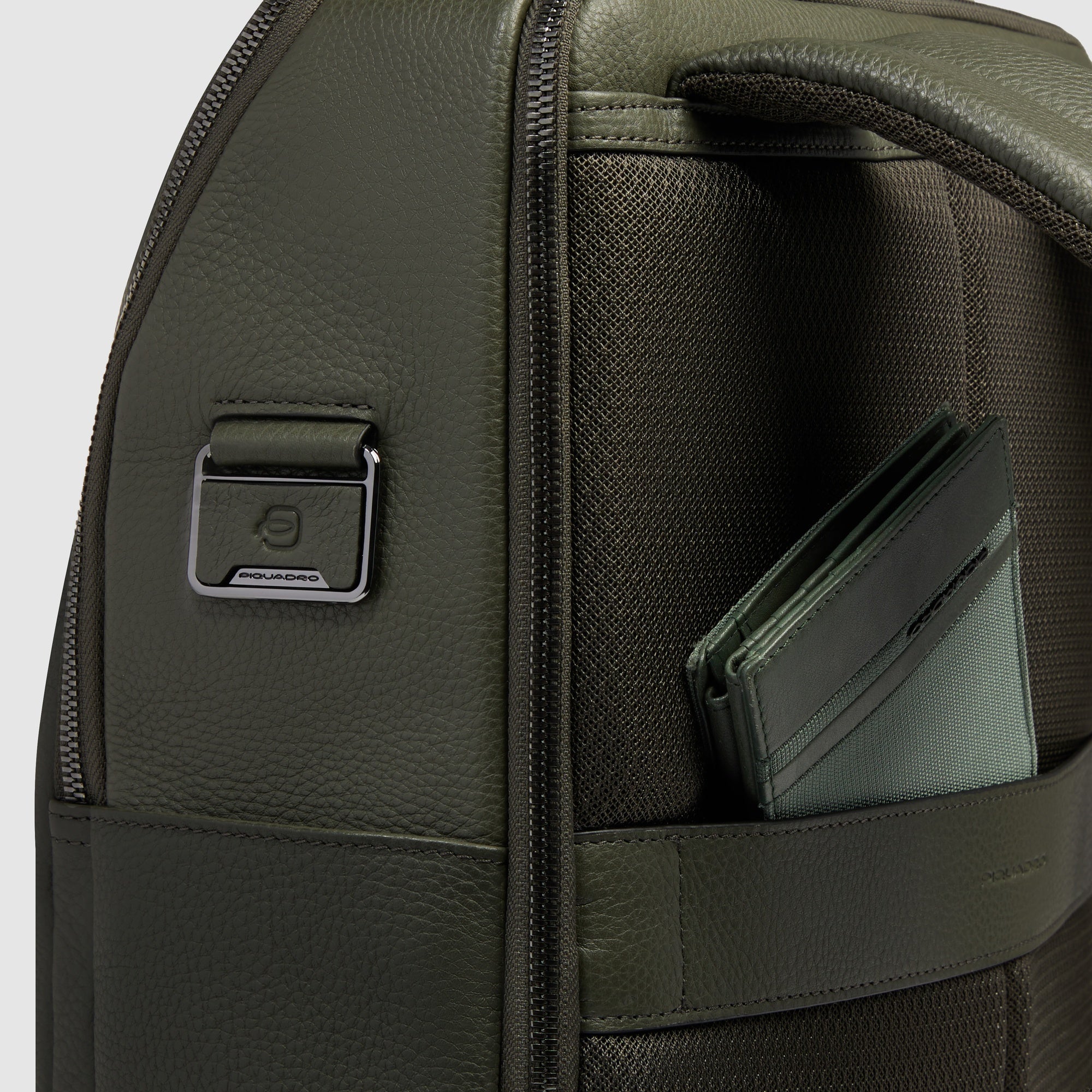 Slim laptop backpack 15,6" - green/dark green Slim laptop backpack 15,6" - green/dark green