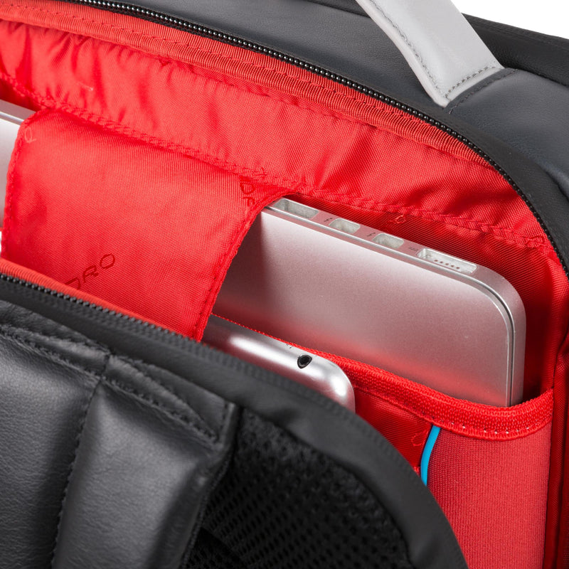 Laptop- und iPad® Rucksack mit Diebstahlsicherung