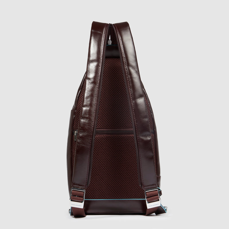 Sling bag im iPad®-Format