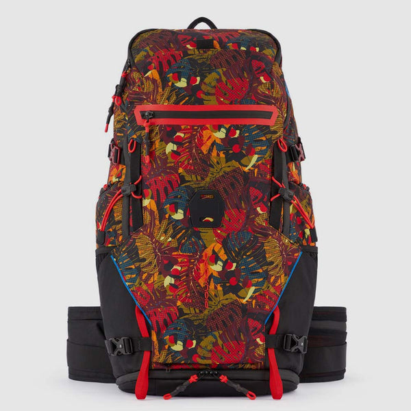 Ski mountaineering and trekking backpack