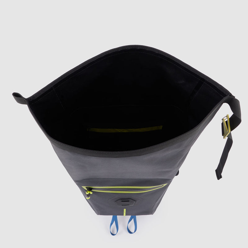 Wasserfestrucksack mit Rolltopschließung,