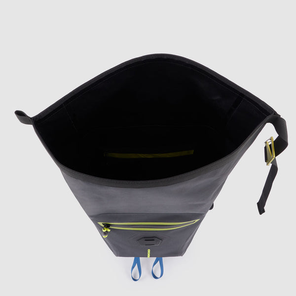 Wasserfestrucksack mit Rolltopschließung,