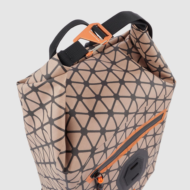 waterproof backpack with latch roll top,