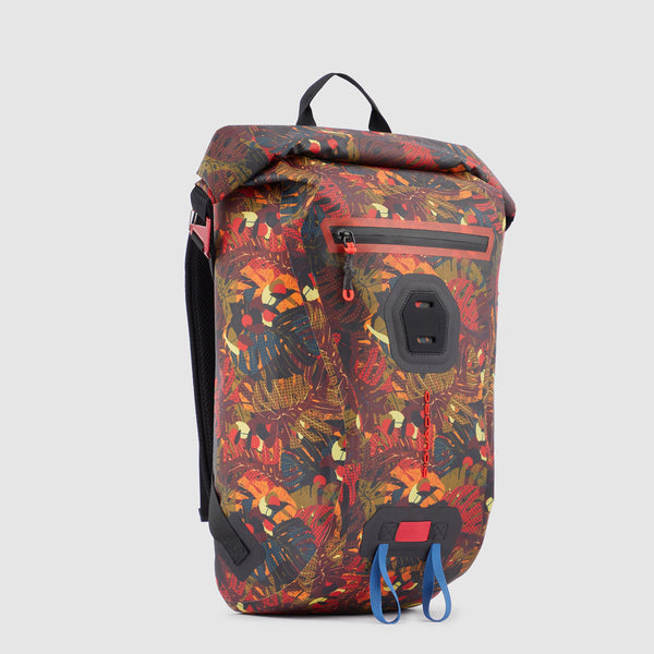 waterproof backpack with latch roll top,