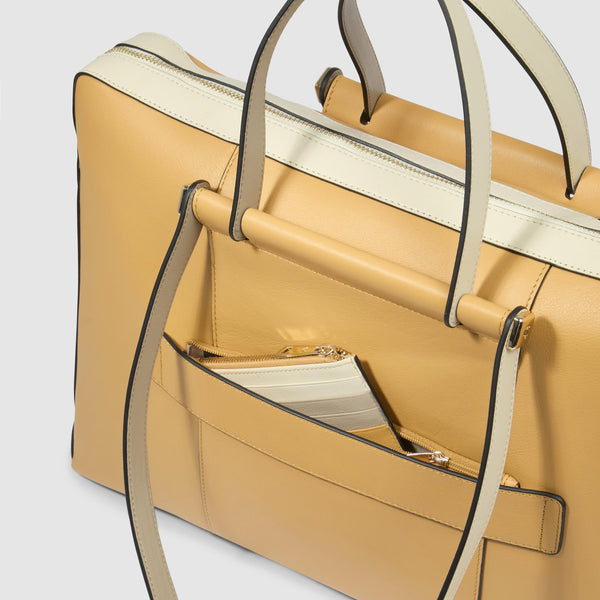 Leather women's laptop bag 15,6"