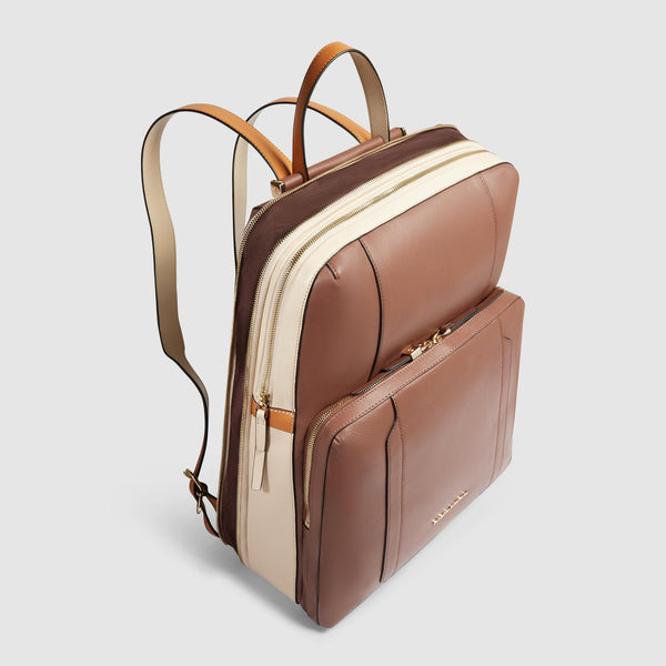 Expandable, women’s laptop backpack 15,6"