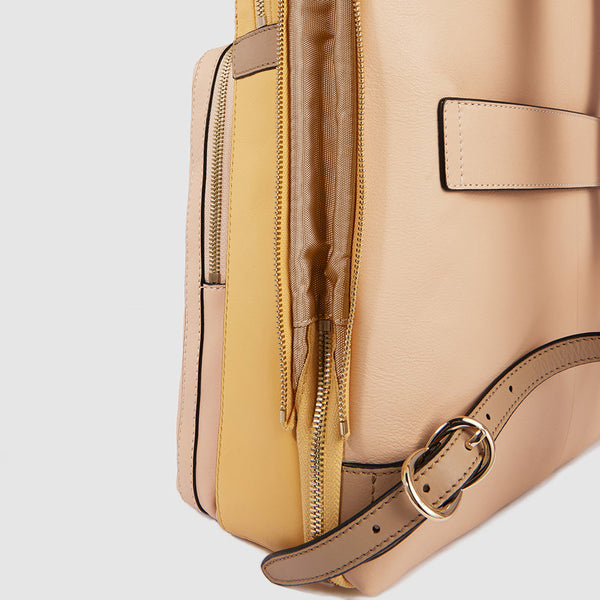 Expandable, women’s laptop backpack 15,6"