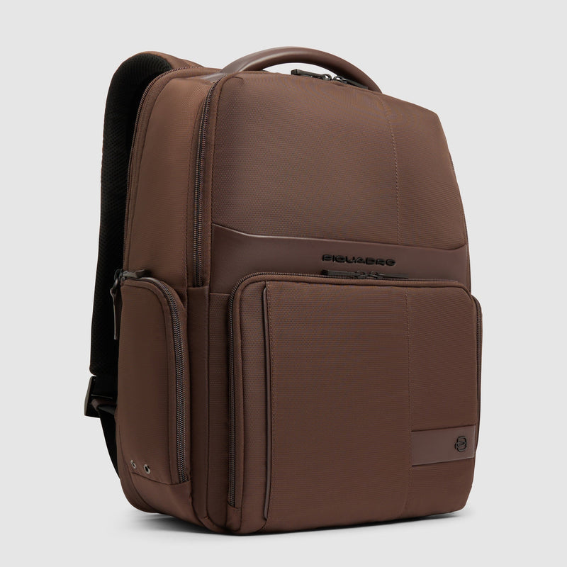 Expandable laptop backpack 15,6"