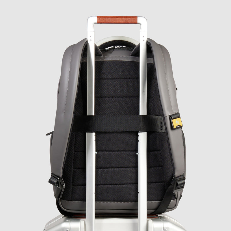 Water resistant backpack with fast-check opening