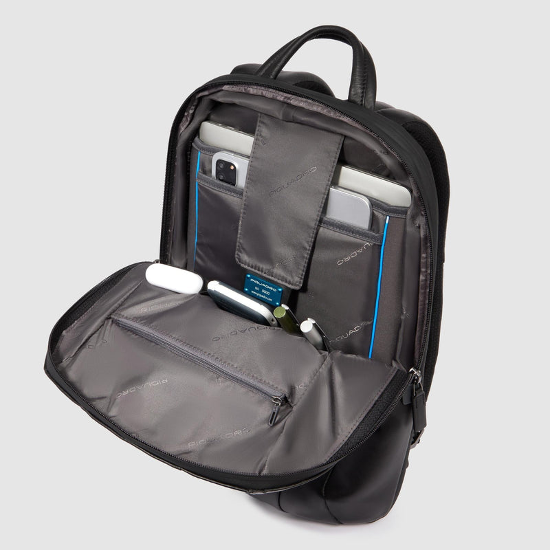 Expandable laptop backpack 15,6"