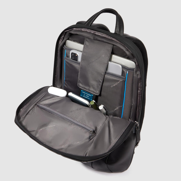 Expandable laptop backpack 15,6"