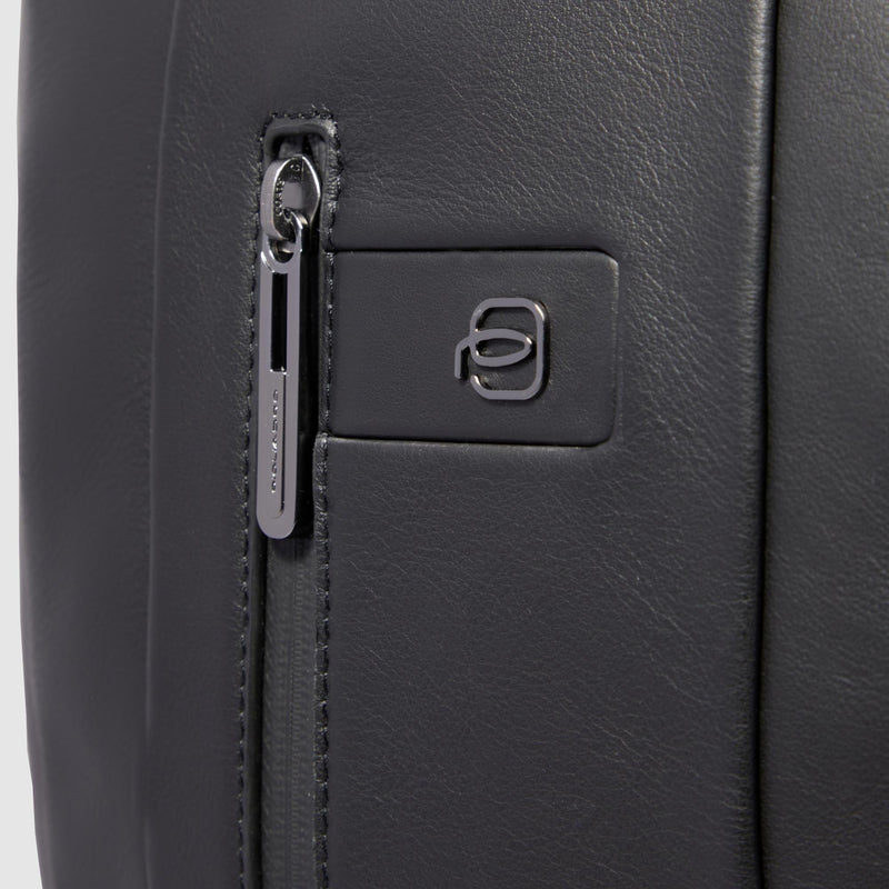 Expandable laptop backpack 15,6"