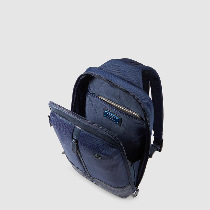 Sling bag in recycled fabric