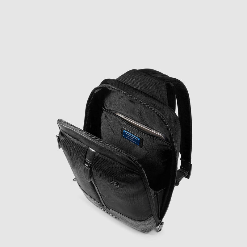 Sling bag in recycled fabric