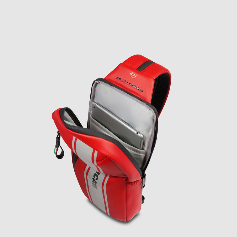 Zaino monospalla uomo "Piquadro x Ducati" 