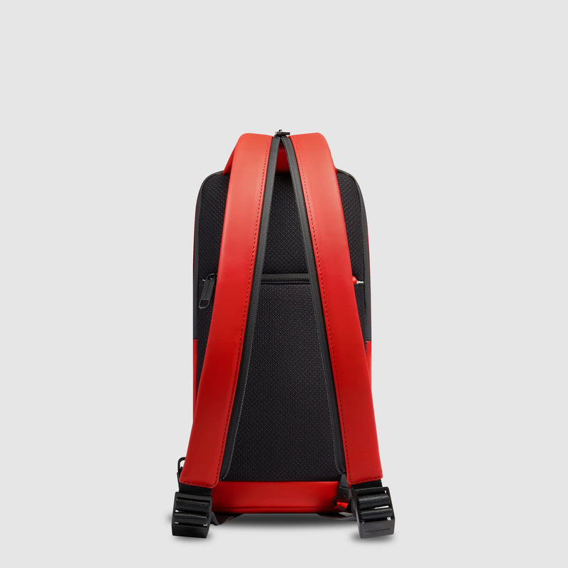 Zaino monospalla uomo "Piquadro x Ducati" 