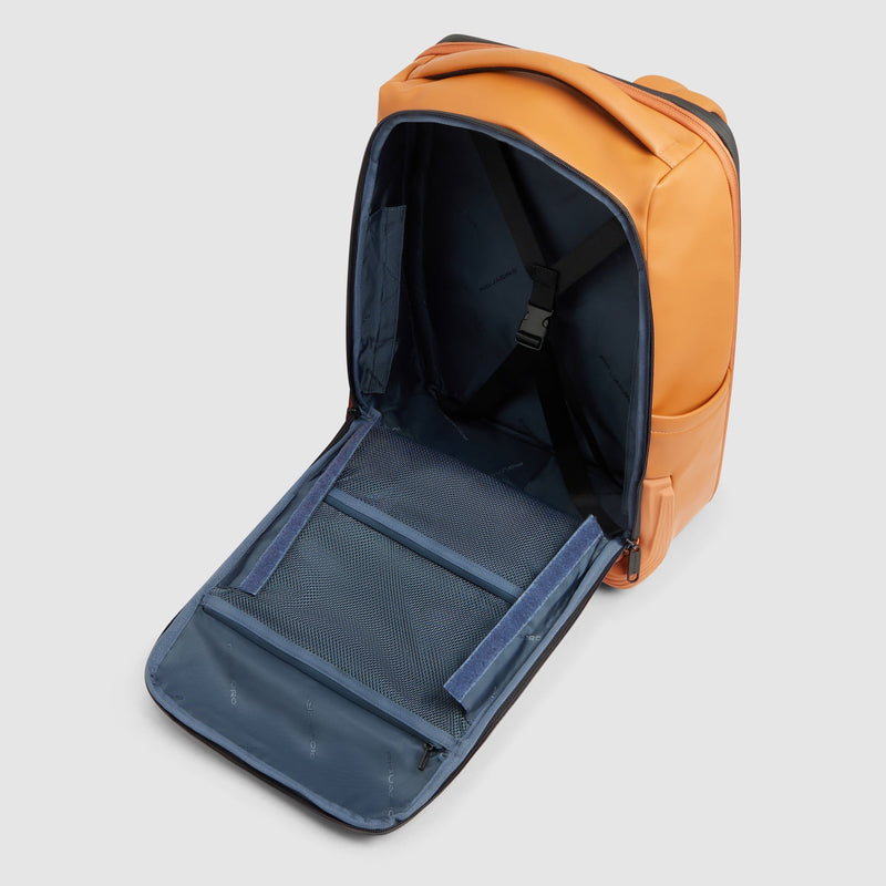 Water resistant travel laptop backpack 15,6"