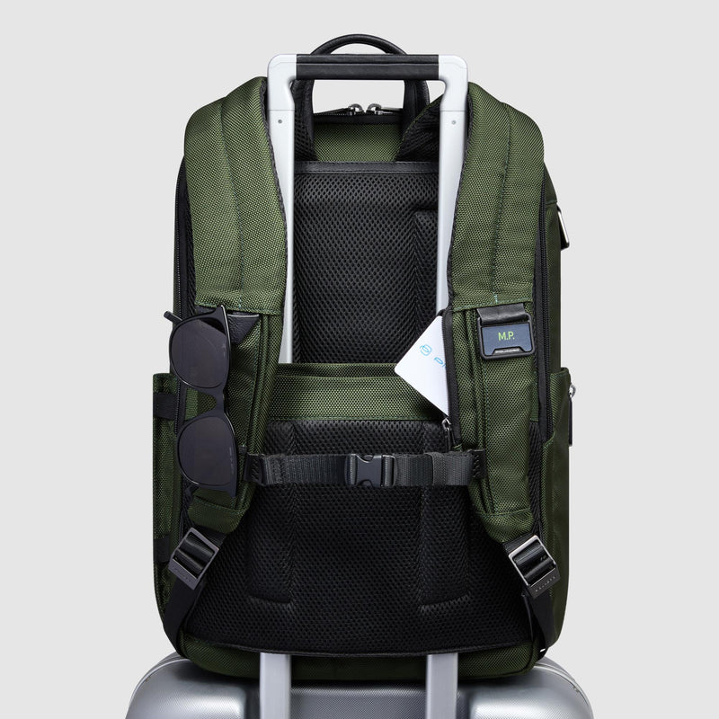 Travel laptop backpack 15,6" in recycled fabric