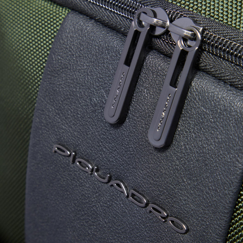 Travel laptop backpack 15,6" in recycled fabric