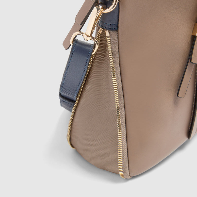 Expandable Leather Work Bag for 14" Laptop