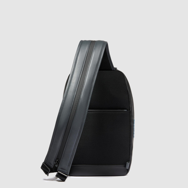 Mochila cruzada hombre para iPad®