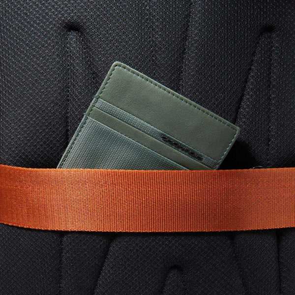 Travel laptop backpack 15,6" in recycled fabric