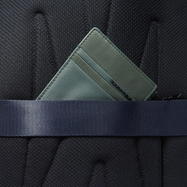 Travel laptop backpack 15,6" in recycled fabric