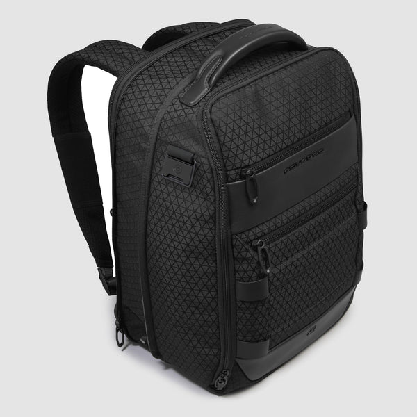 Modular, travel laptop backpack in recycled fabric